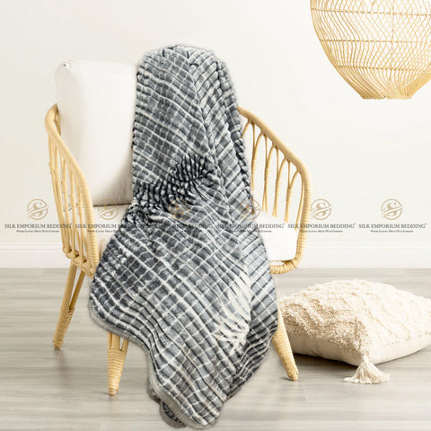 Fleece Blankets grey