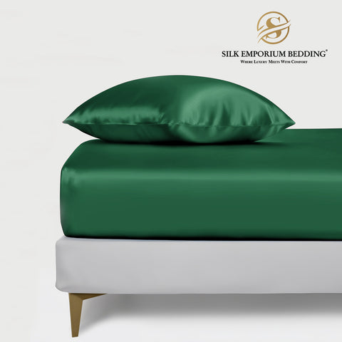 SILK SATIN FITTED SHEET (EMERALD GREEN)