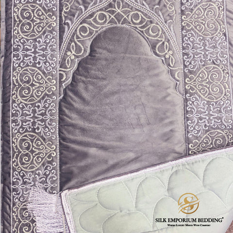Embroidered Quilted Prayer mat