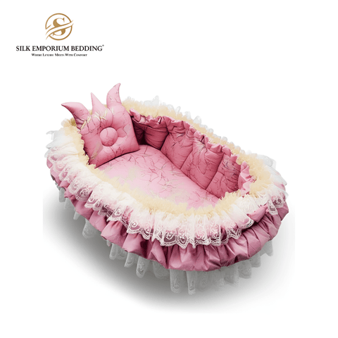 Sleeping Baby Pod (Baby Pink) - Silk Emporium Bedding
